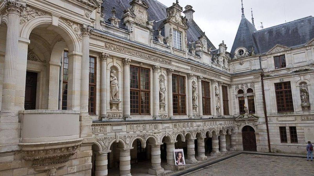 The inner courtyard