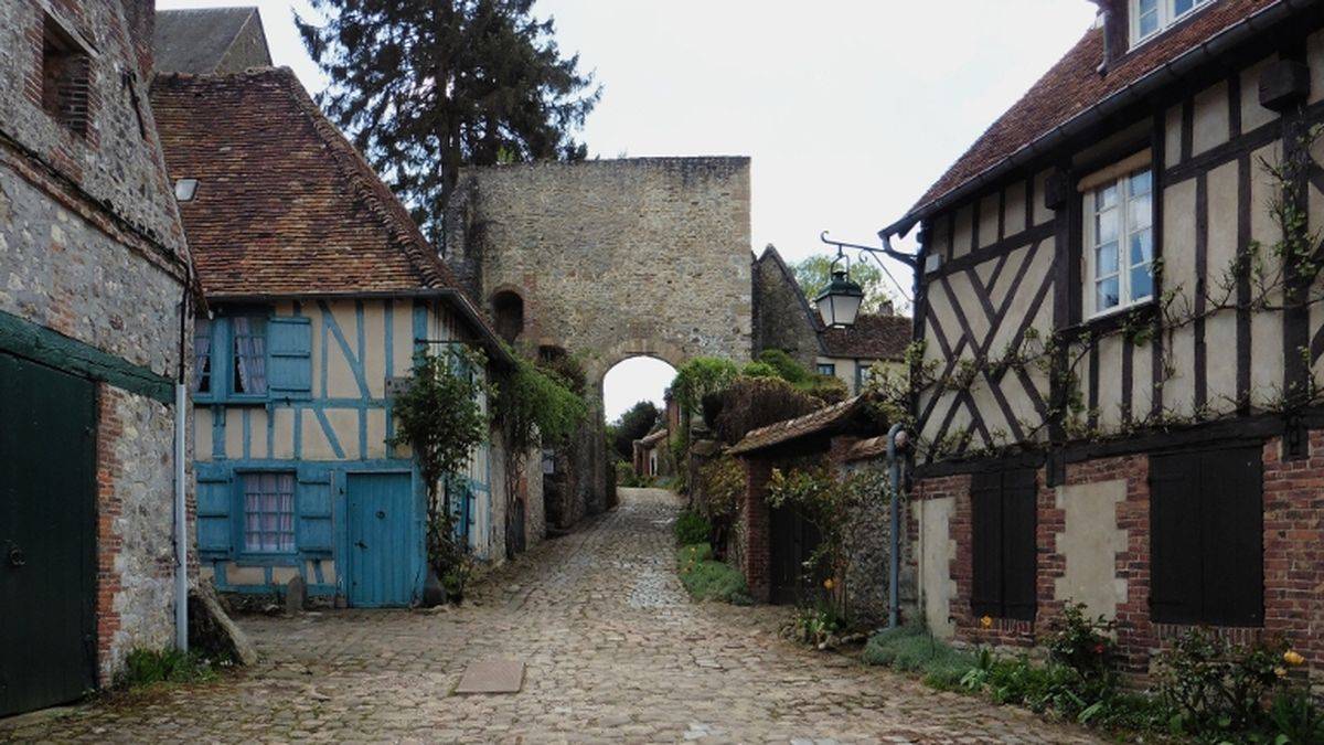 The castle's gate