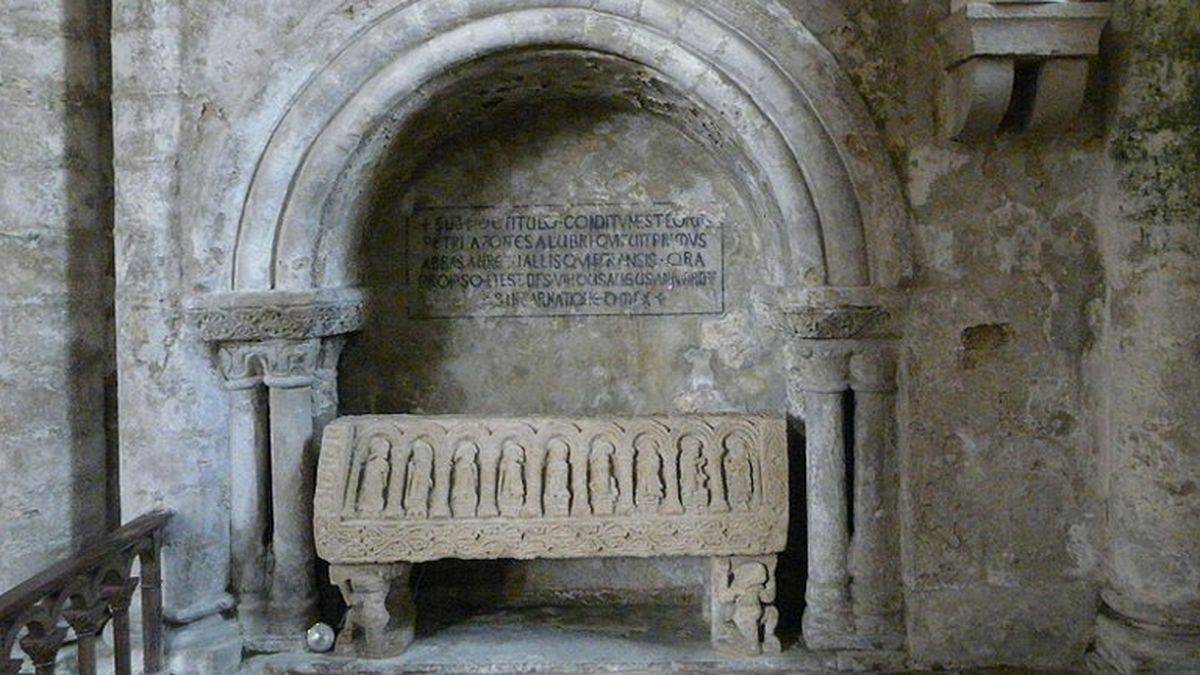 Saine-Fontaine's grave