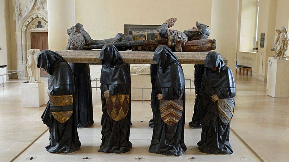 Pot's grave in Louvre museum