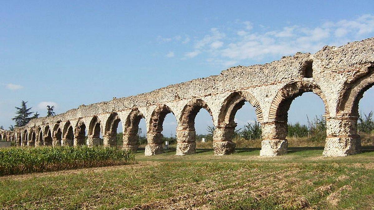 The aqueduct