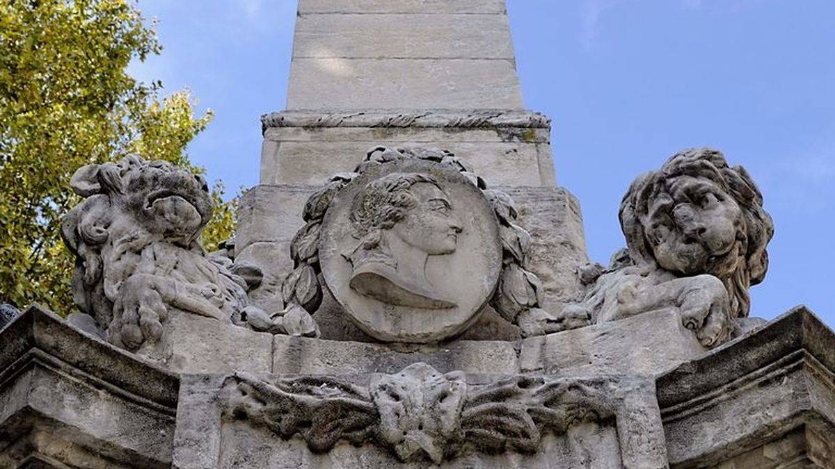 The fountain: Louis XV