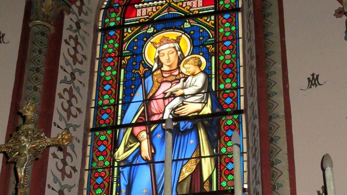 A Lobin stained-glass in Vaudouan