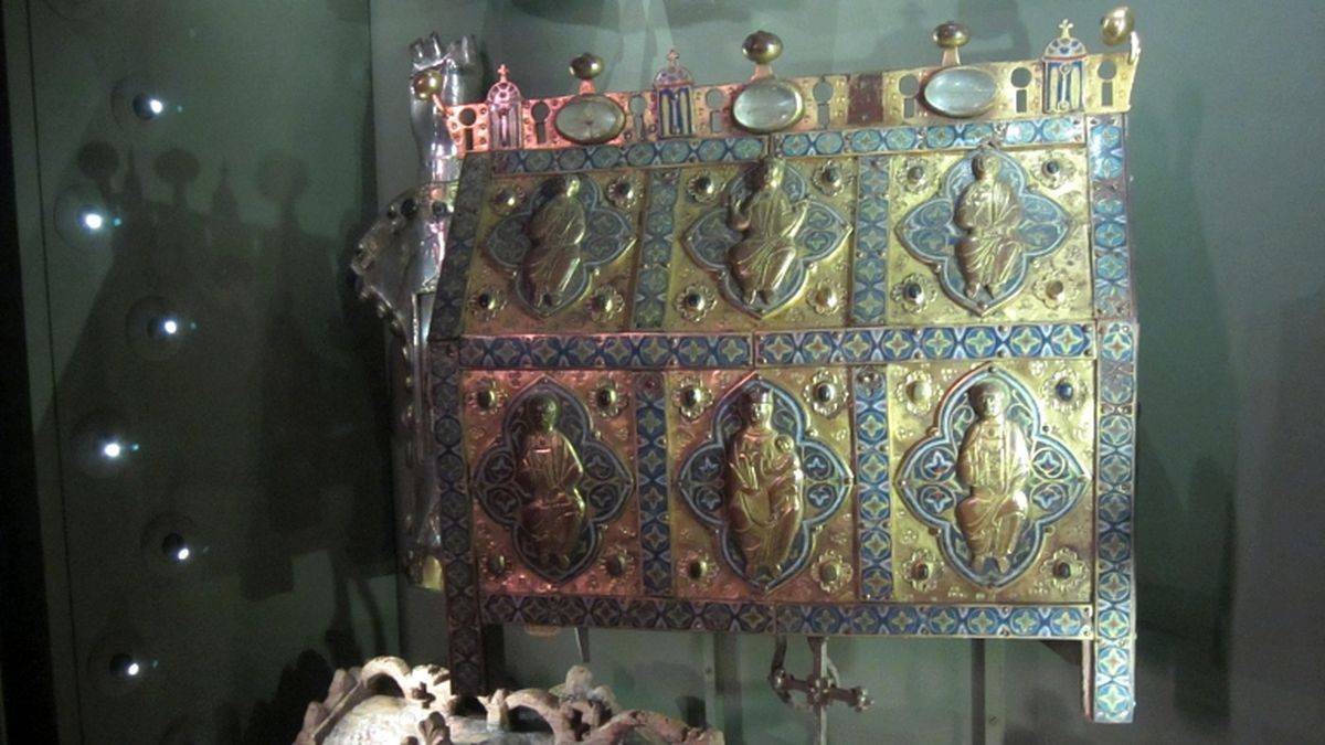 The reliquary from Limousin