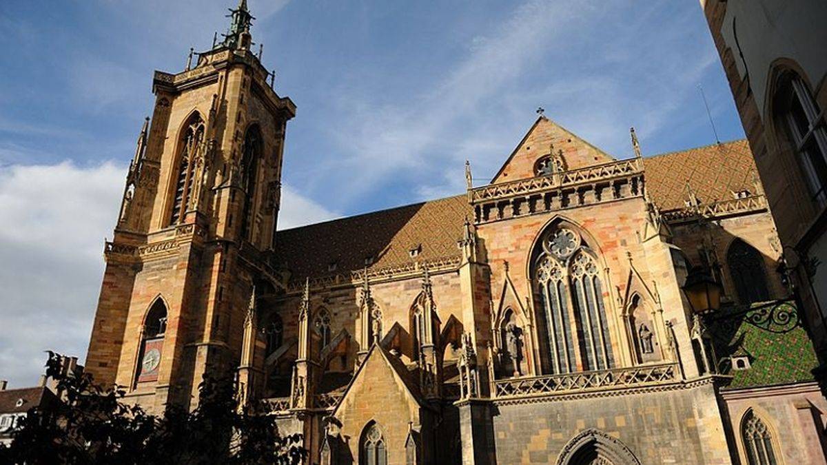 Western façade