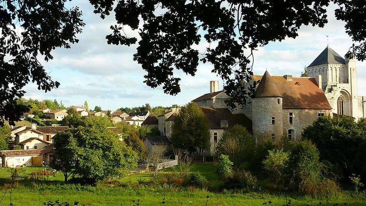 The village and the abbey