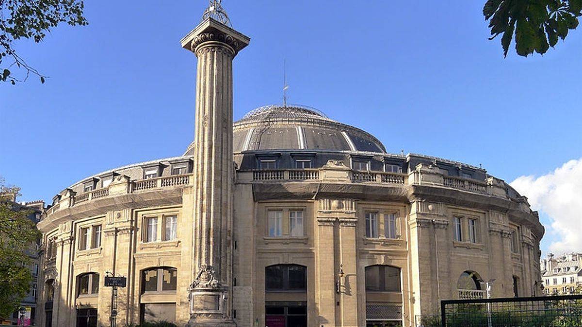 The column and the Stock Exchange