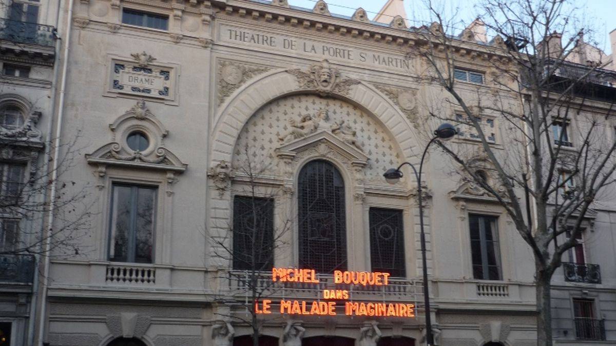 The façade