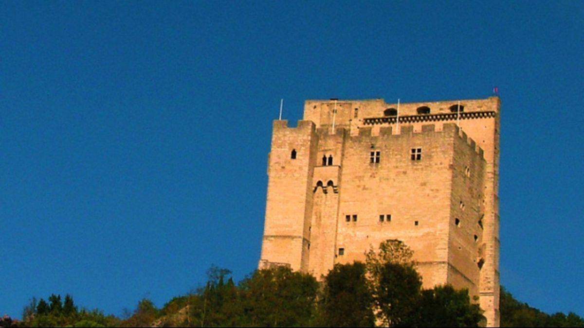 Crest tower
