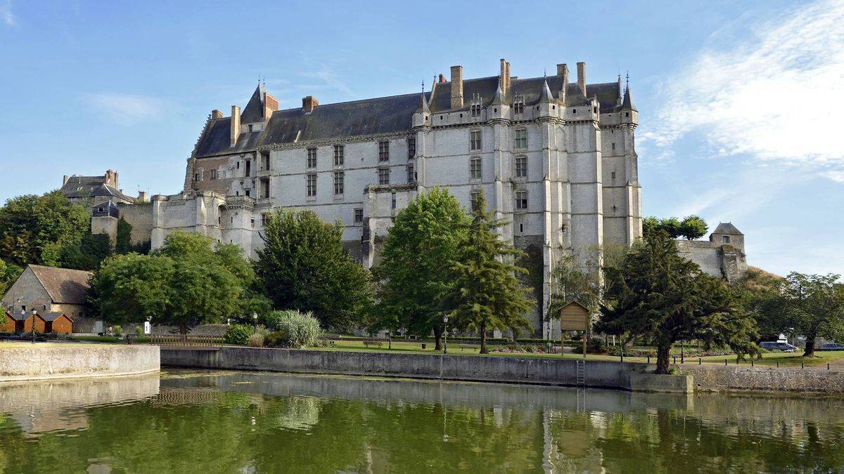 Chateaudun castle