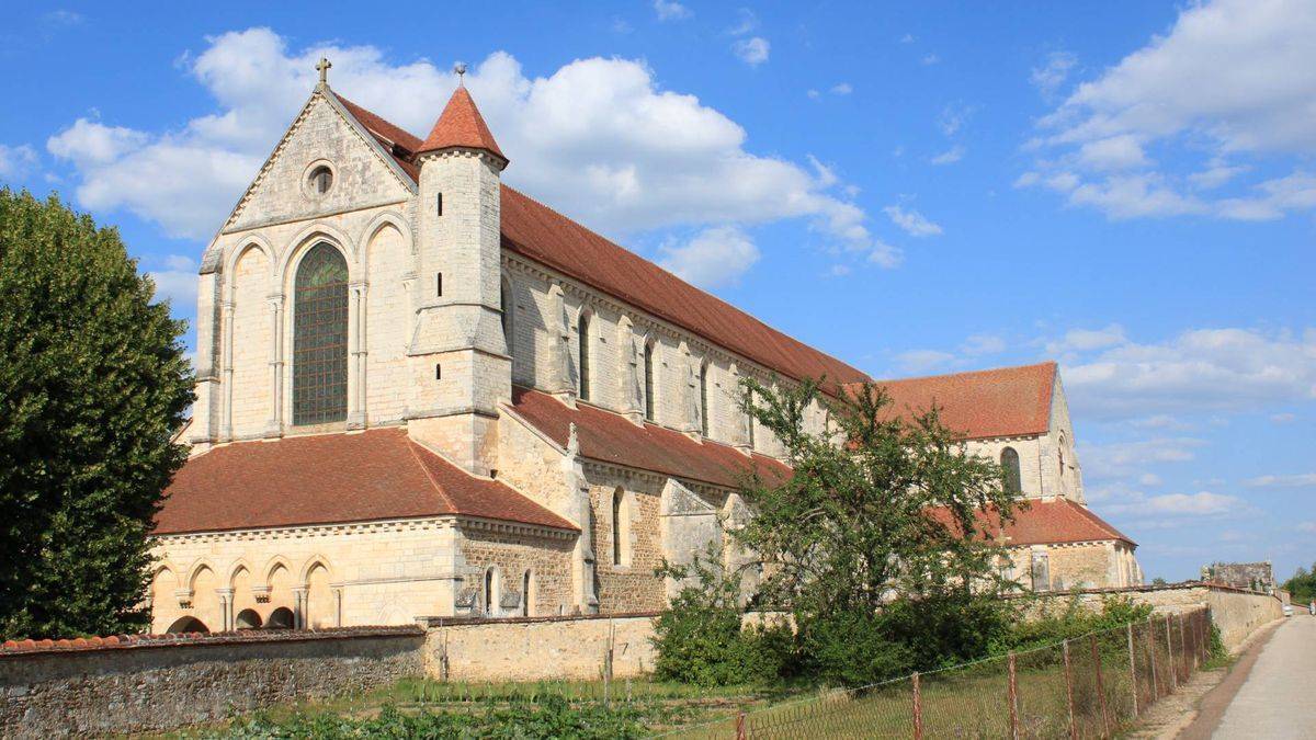 Pontigny abbot church