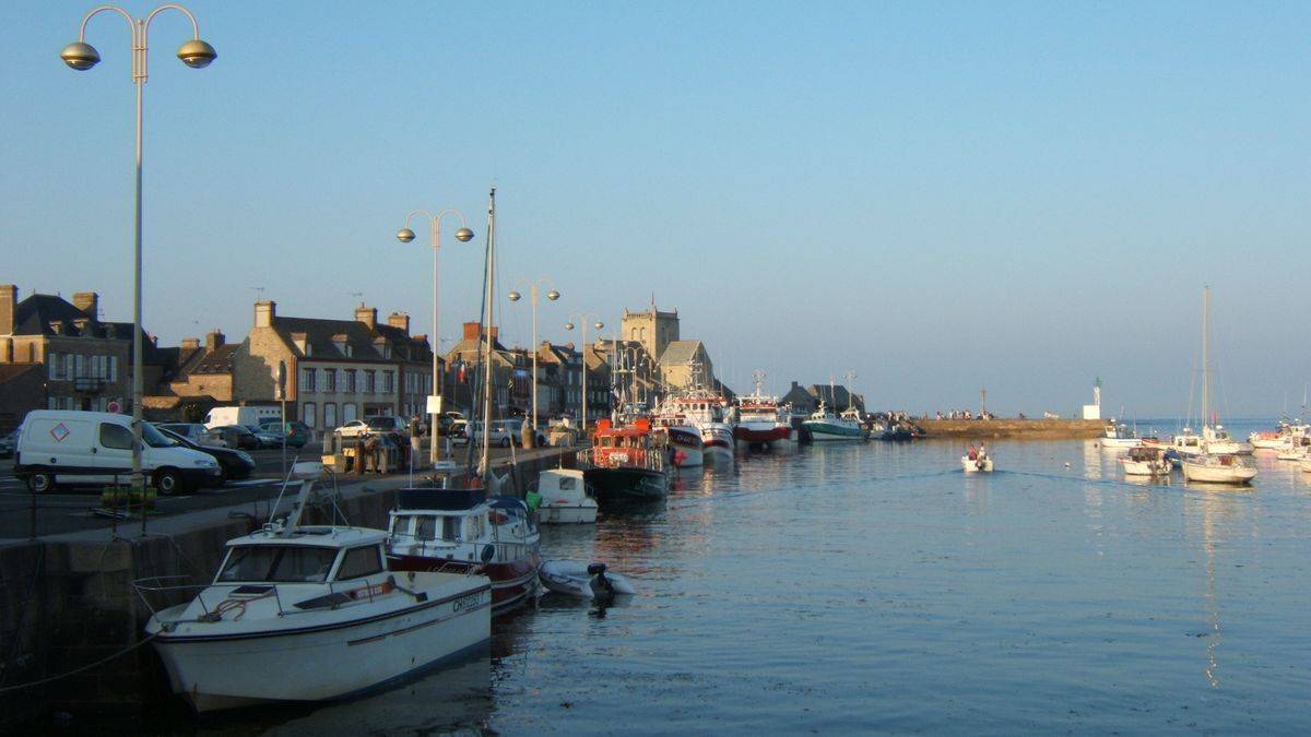 Barfleur harbour