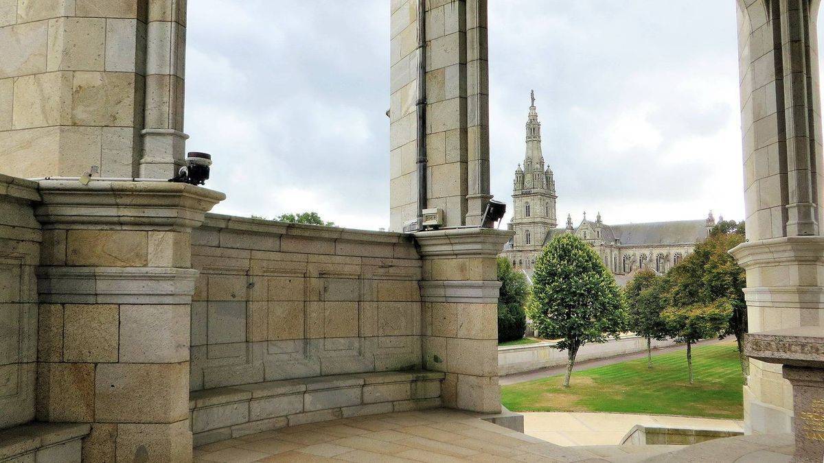 Sainte-Anne d'Auray basilica