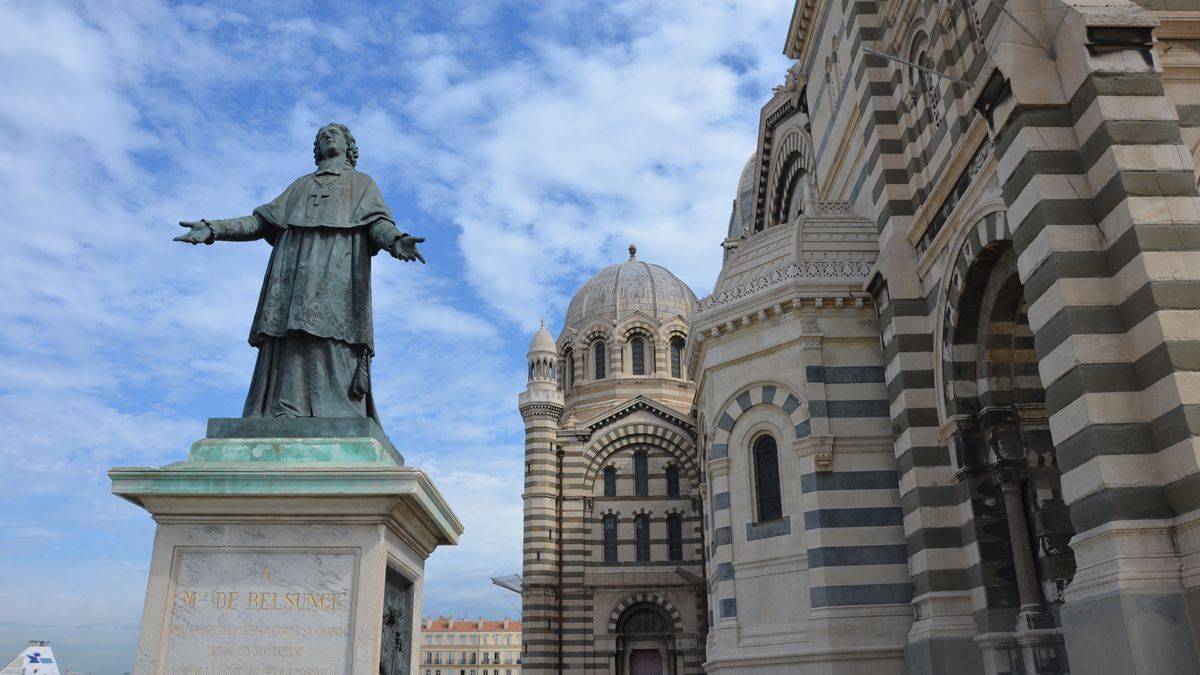 Belsunce's statue