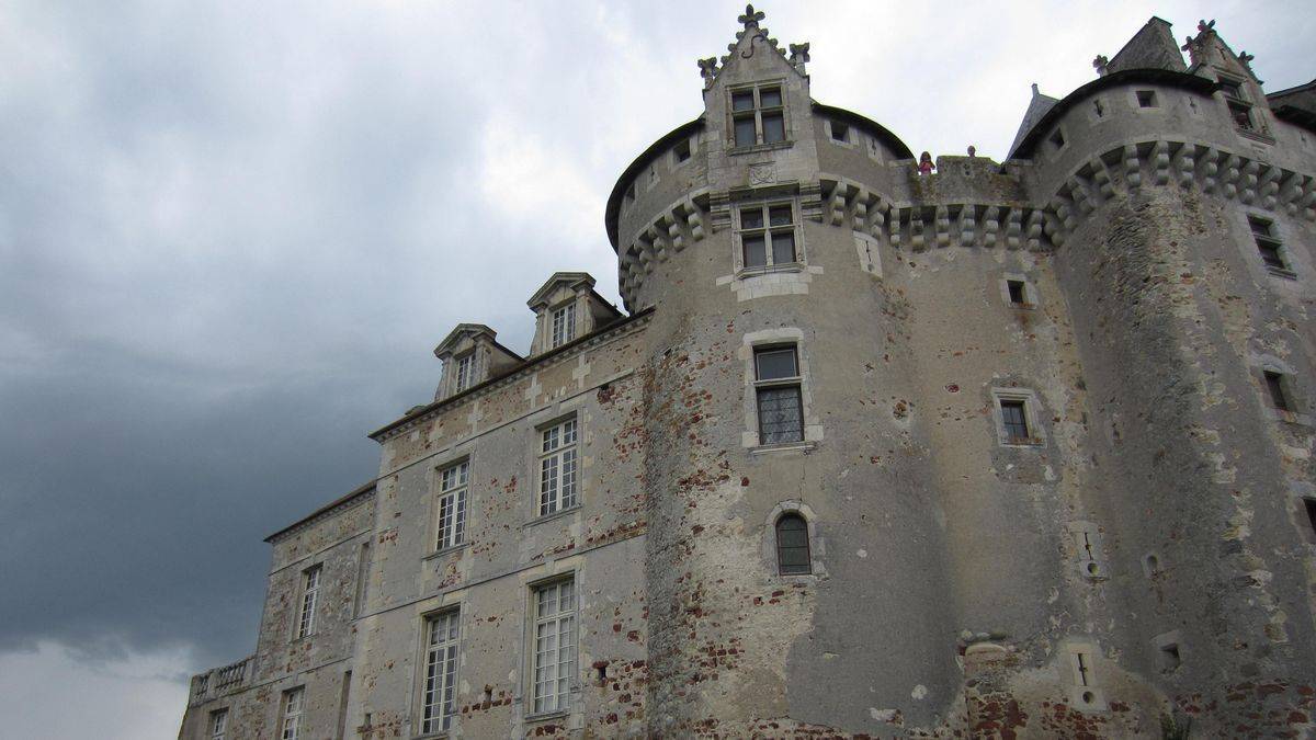 Le Bouchet castle