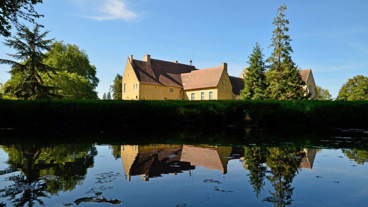 L'Epau abbey