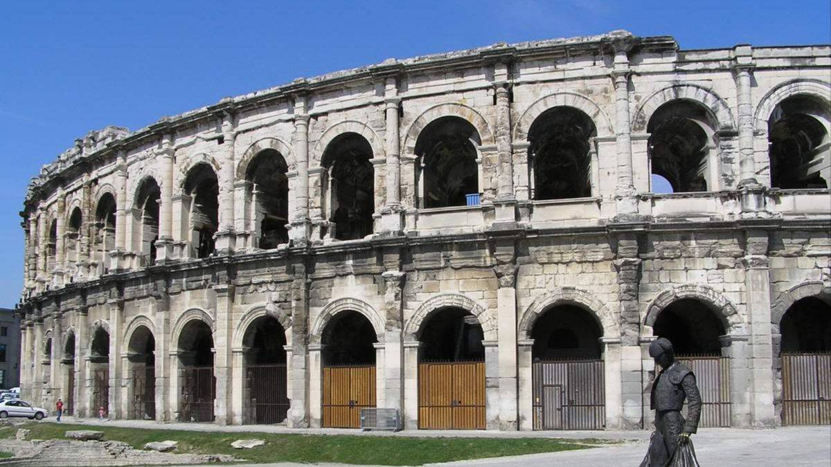 Nîmes amphitheatre