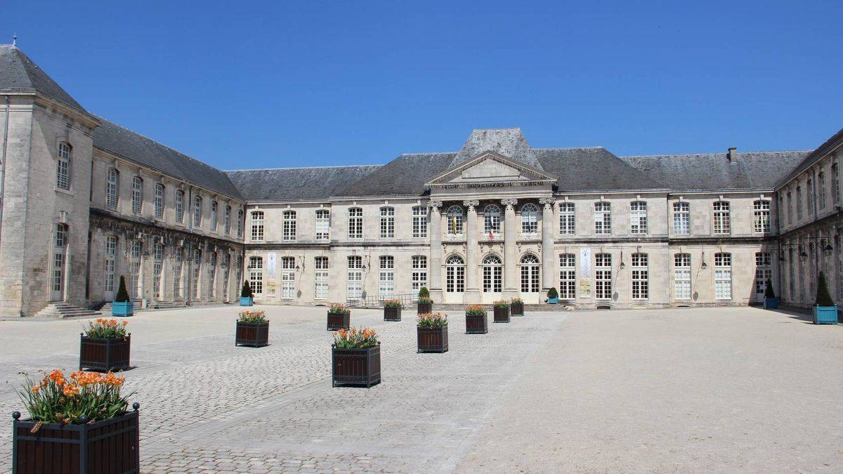 Commercy castle