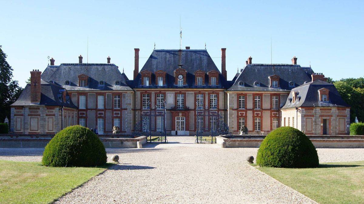 Breteuil castle