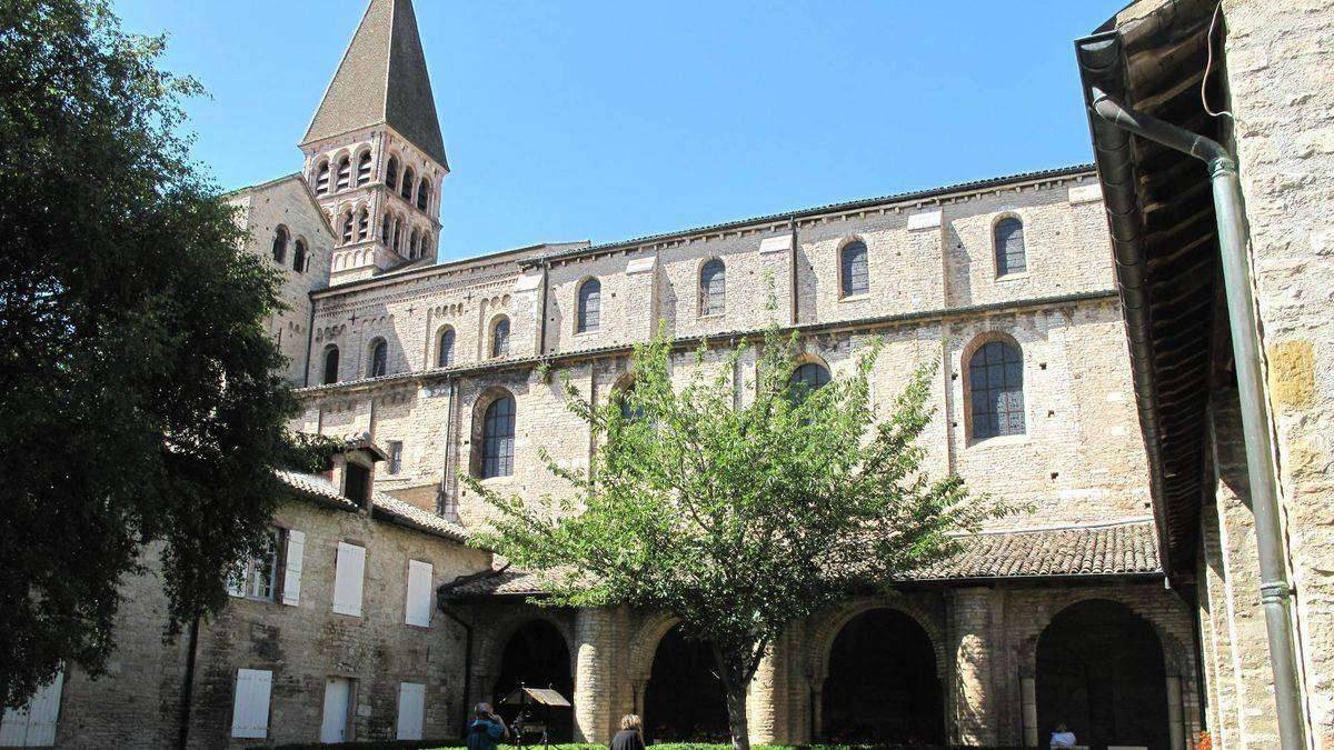 Tournus abbey