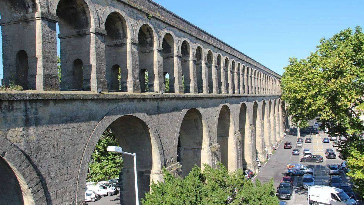 Saint-Clément aqueduct