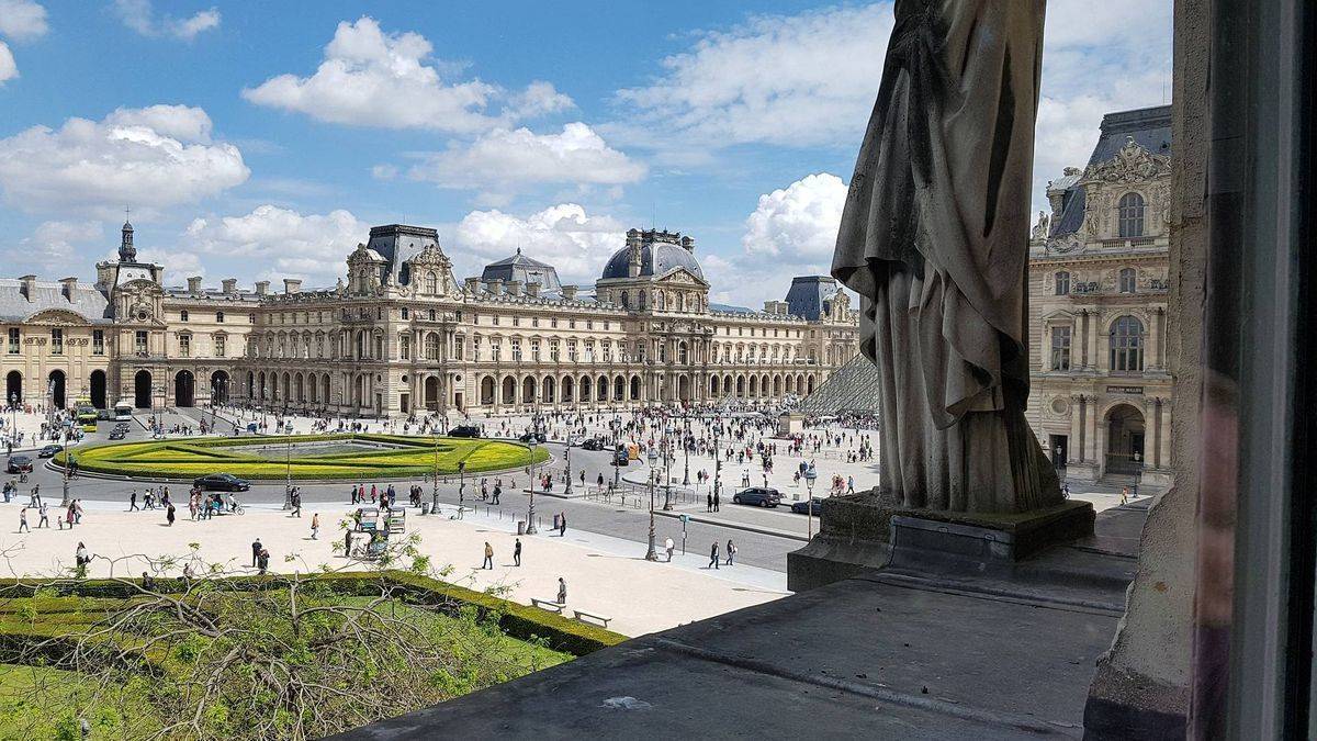 Louvre palace