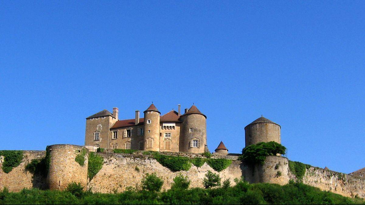 Berzé-le-Chatel castle